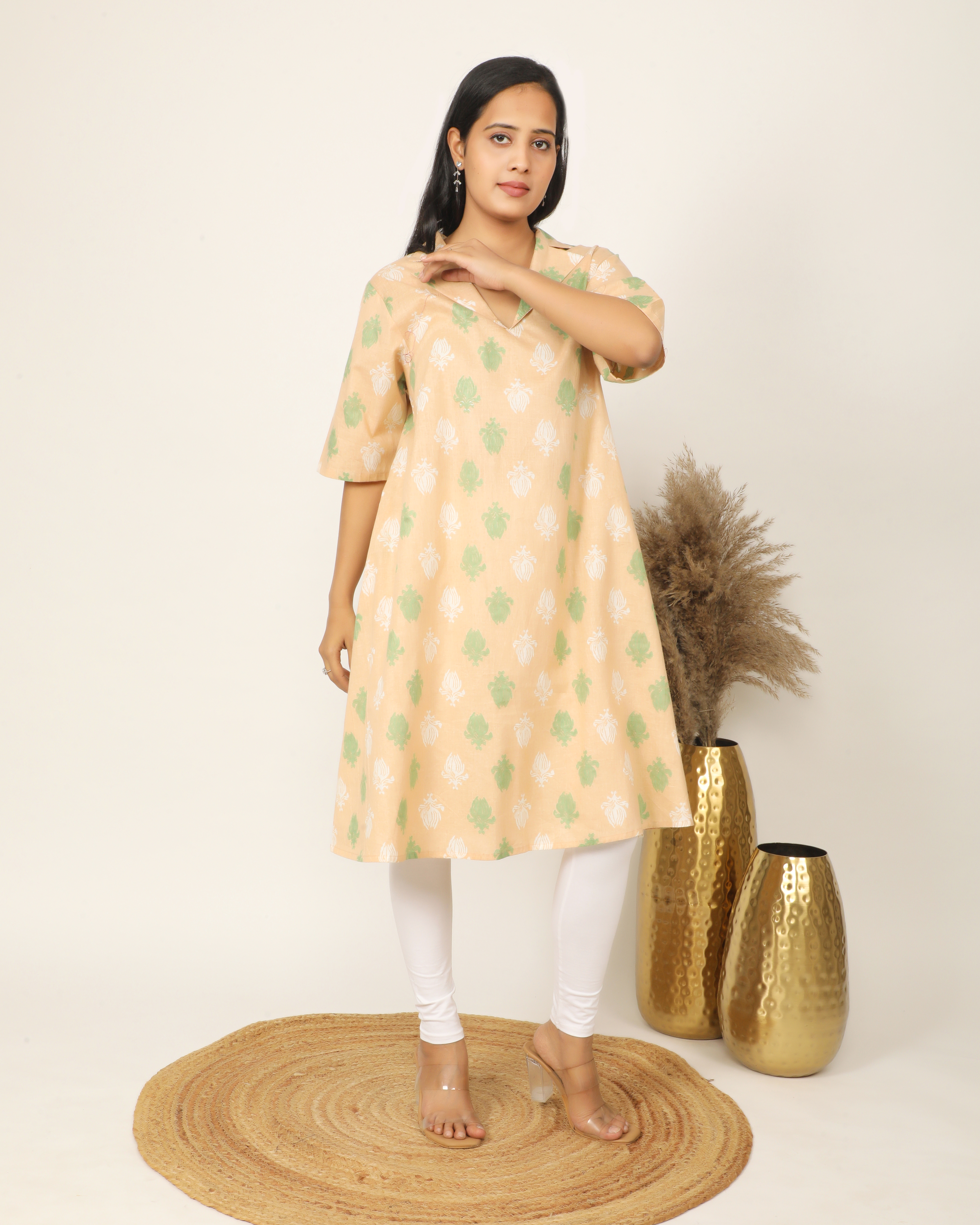 Women’s Beige Printed Straight Kurta