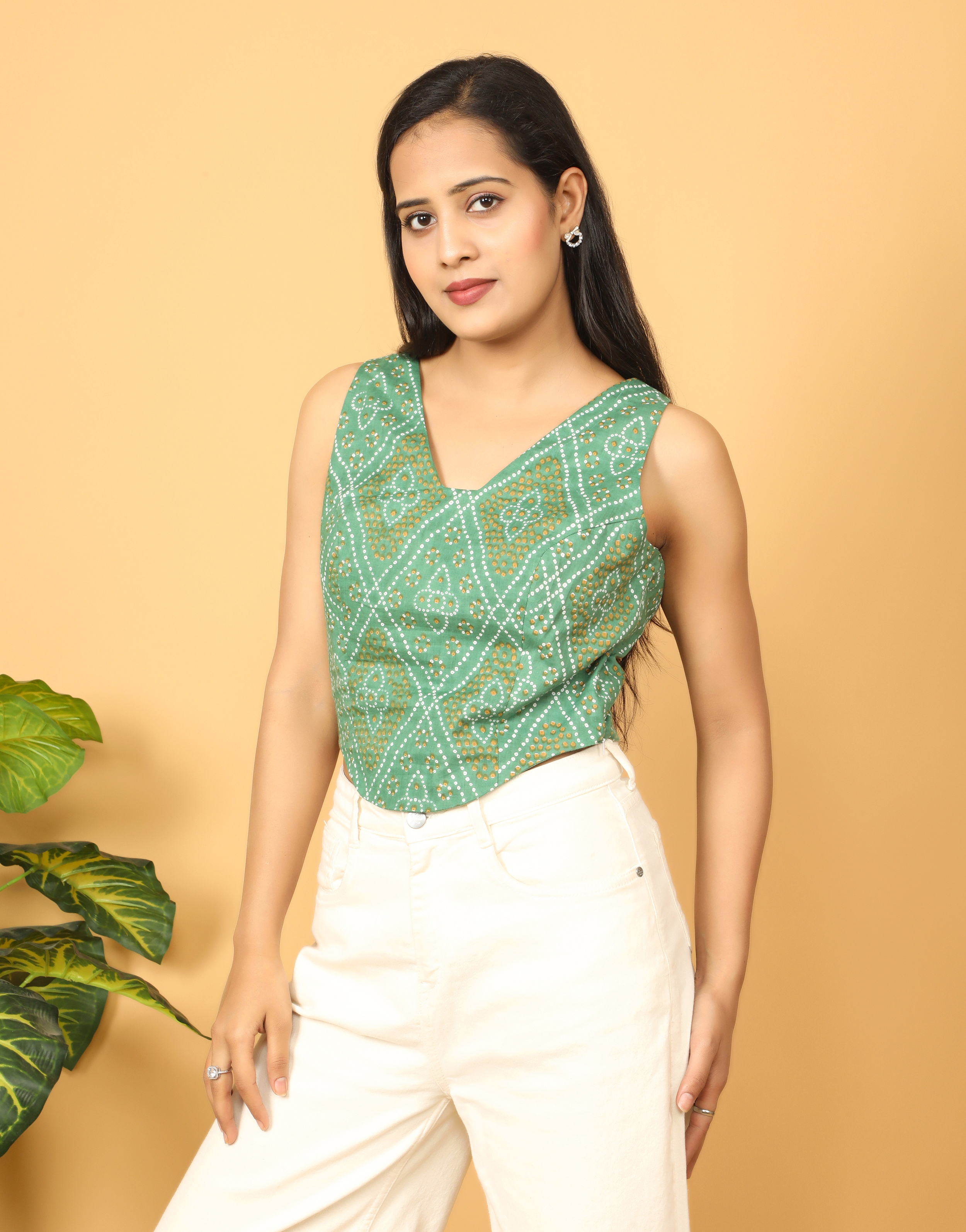 Bandhani Print Sleeveless Top For Womens