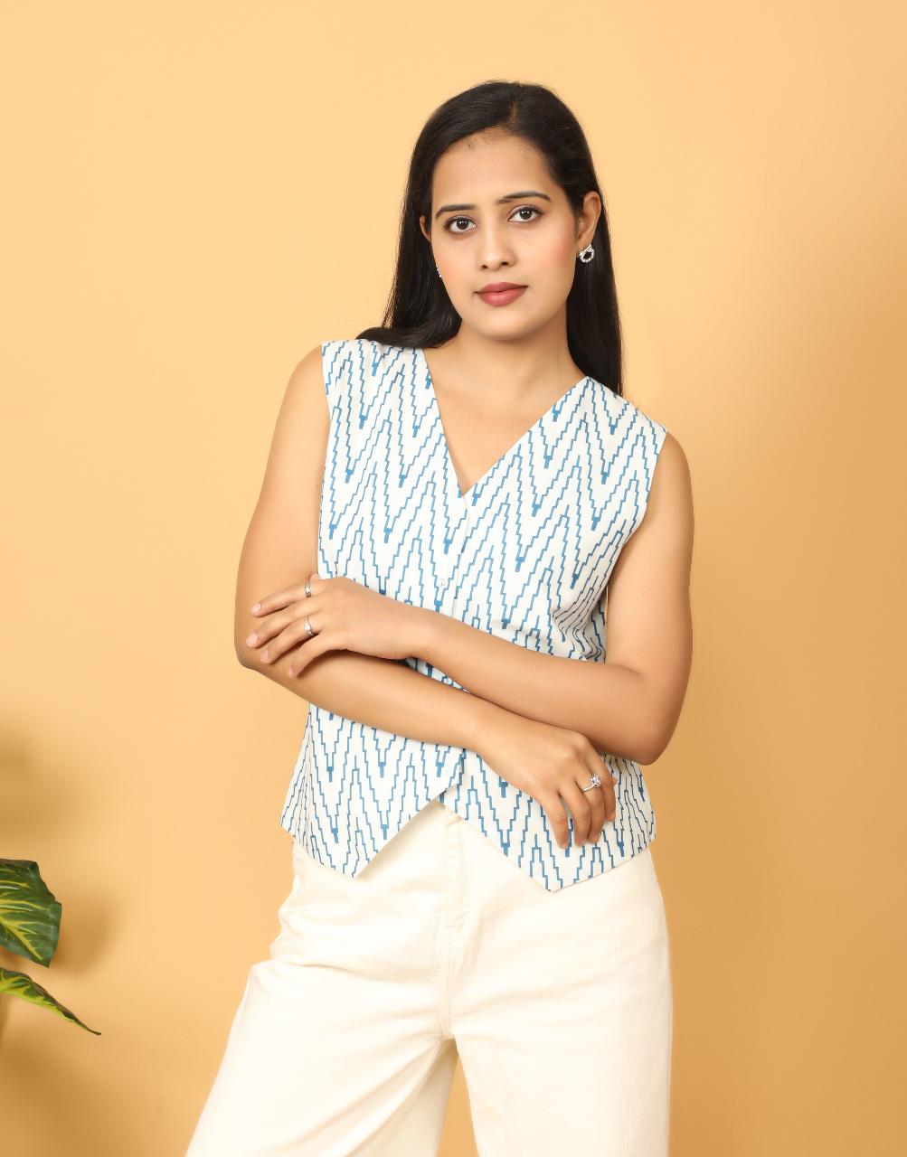 Women's Stylish White & Blue Striped Top